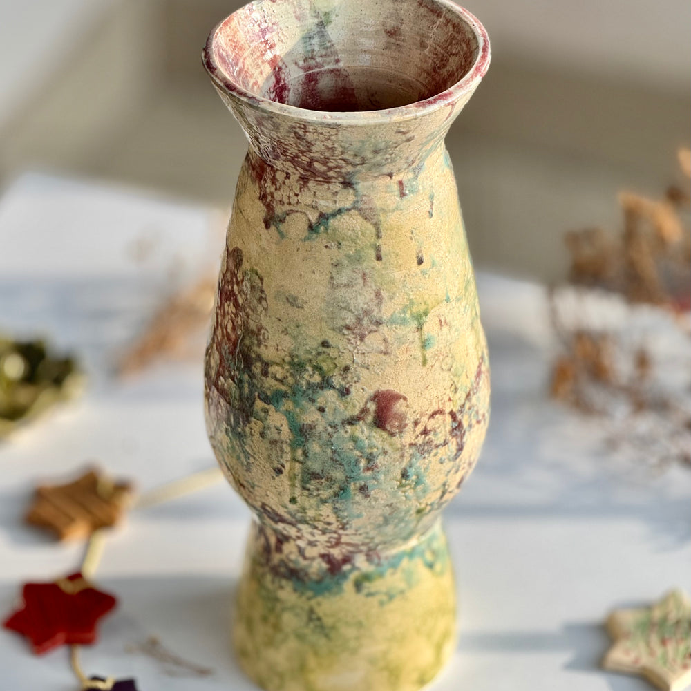Songbird Perch Vase, front view in different light