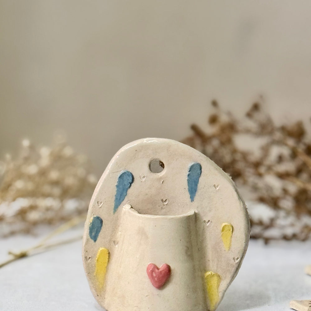 Sweetheart Pocket Vase, front view