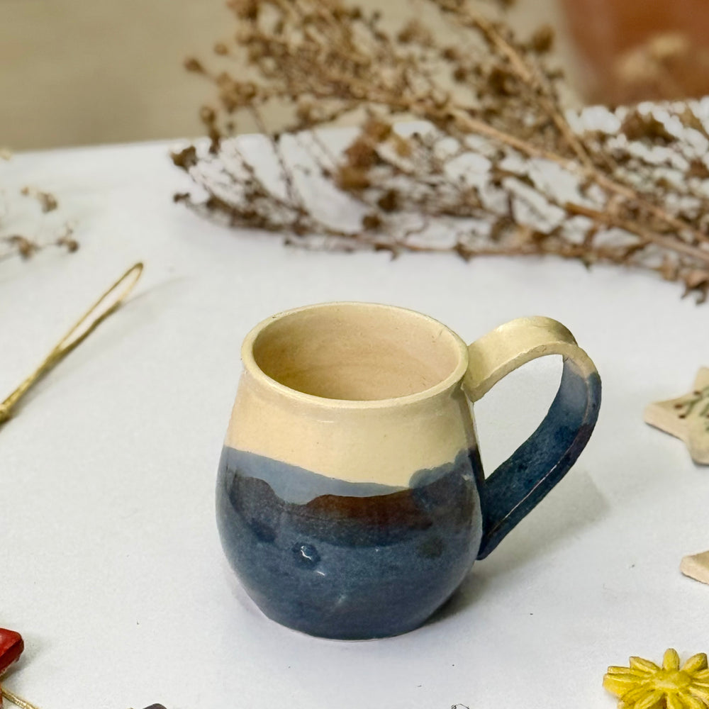 Horizon Line Mug, interior view